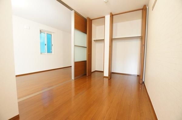 尼崎市昭和通１丁目のハイツ