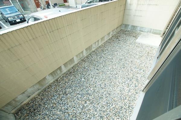 尼崎市名神町２丁目のハイツ