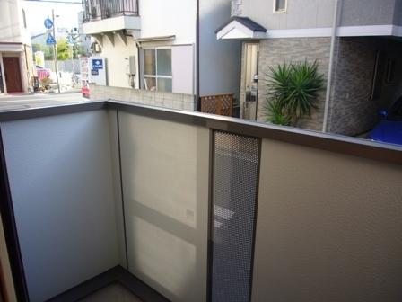 尼崎市小中島１丁目のハイツ