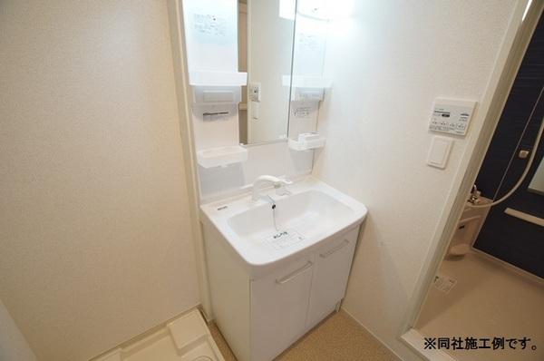 トレスオハス稲葉荘
