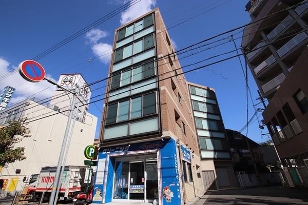ラウレア