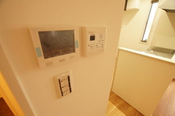 尼崎市南塚口町８丁目のハイツ