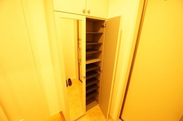 尼崎市南塚口町８丁目のハイツ