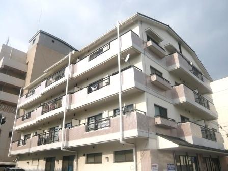 尼崎市上ノ島町１丁目のハイツ
