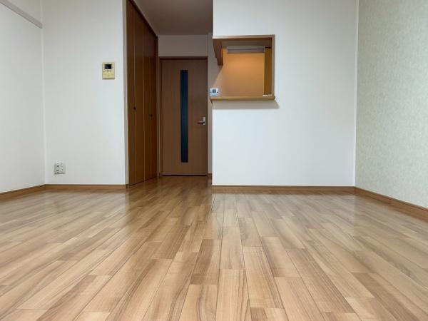 尼崎市南塚口町７丁目のハイツ