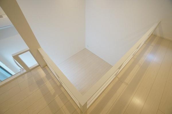 尼崎市東本町４丁目のハイツ