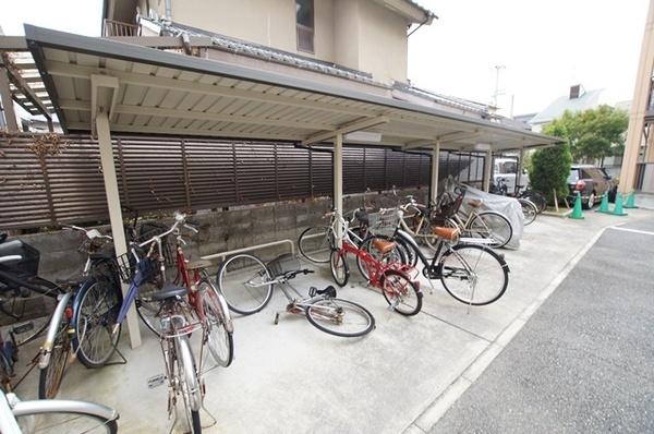 尼崎市上坂部３丁目のマンション