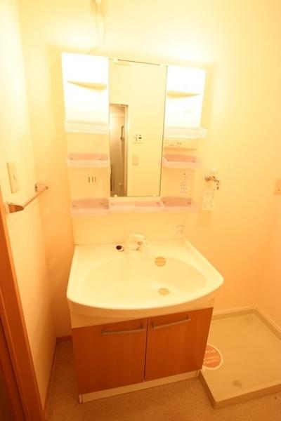 尼崎市上坂部３丁目のマンション