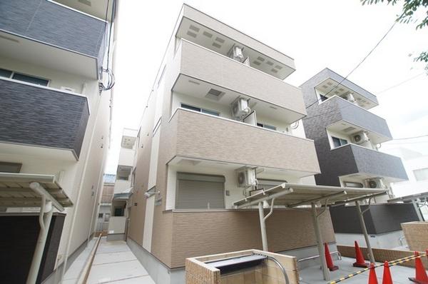 尼崎市長洲本通１丁目のハイツ