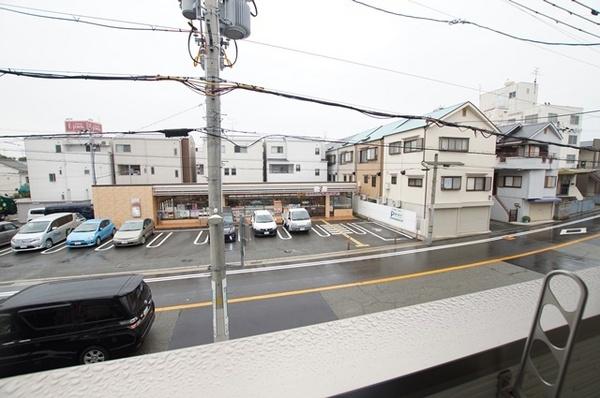 尼崎市北竹谷町３丁目のハイツ