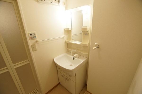 尼崎市立花町２丁目のマンション