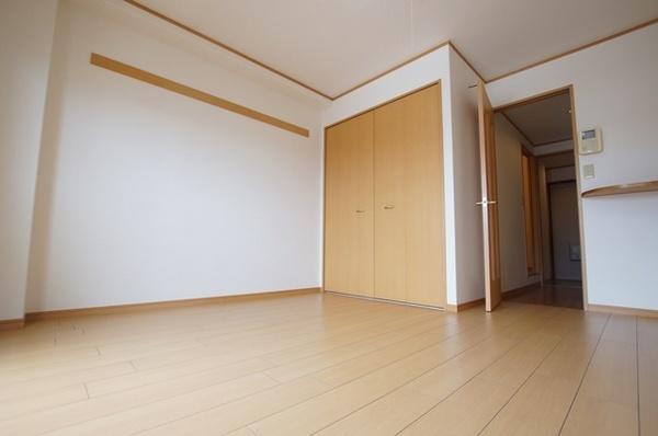 尼崎市立花町２丁目のマンション