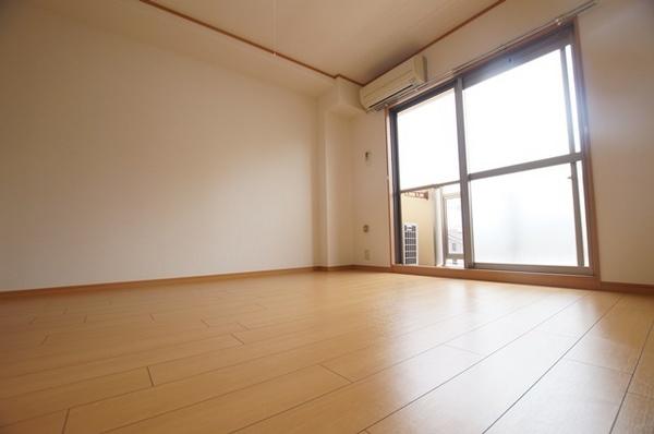 尼崎市立花町２丁目のマンション