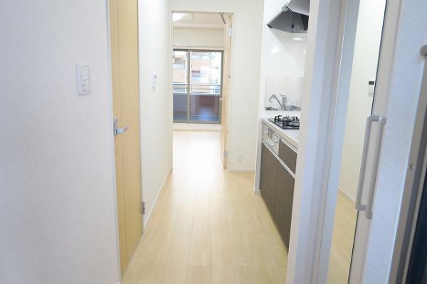 尼崎市南塚口町５丁目のハイツ