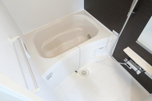 尼崎市南塚口町５丁目のハイツ