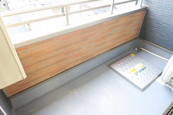 尼崎市南塚口町５丁目のハイツ
