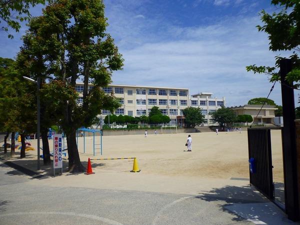 オレンジコーポ１号館(香住丘小学校)