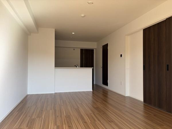 アールズ・コートB棟