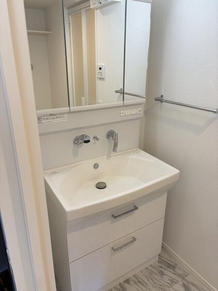 アールズ・コートB棟