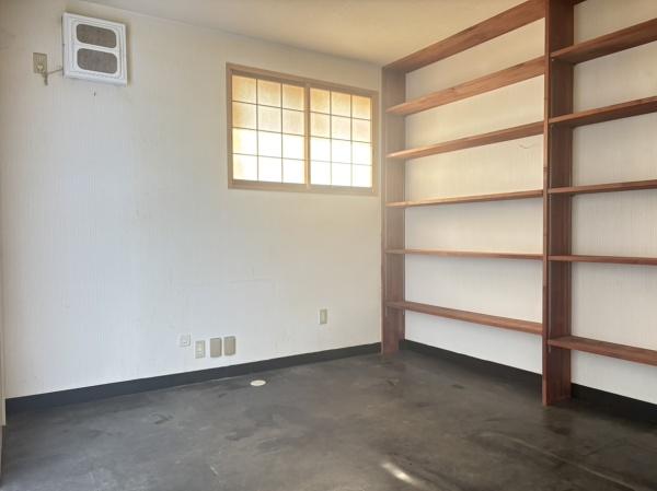伊賀市上野農人町の店舗（一戸建）