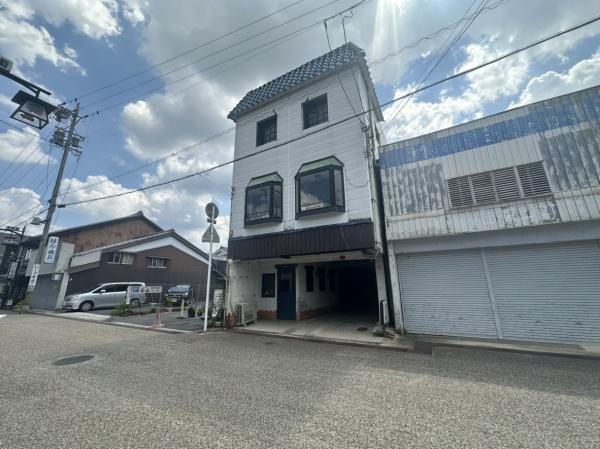 伊賀市上野農人町の店舗（一戸建）