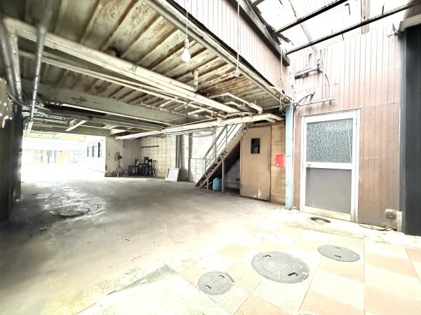 伊賀市上野農人町の店舗（一戸建）