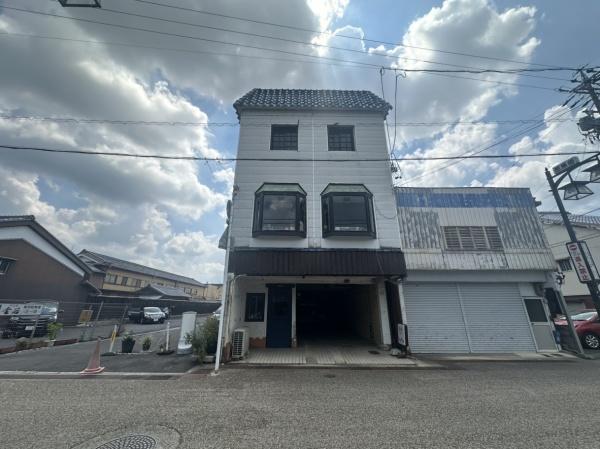 伊賀市上野農人町の店舗（一戸建）