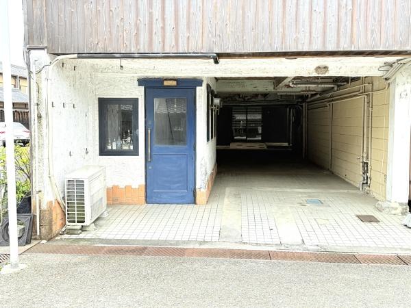 伊賀市上野農人町の店舗（一戸建）