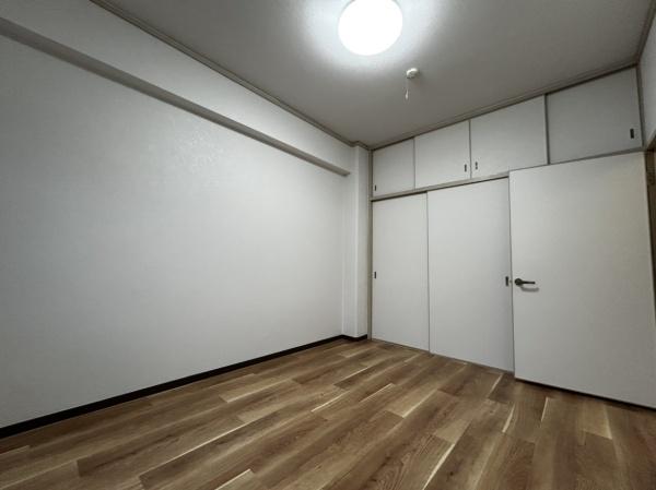 緑橋コーポ2号棟(洋室)