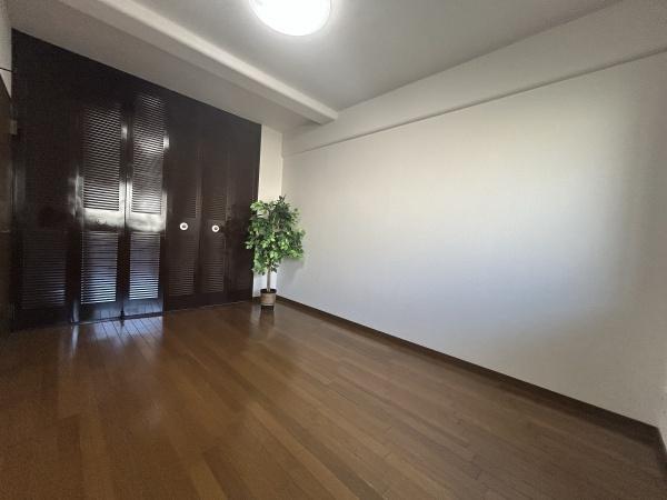 奈良市四条大路１丁目のマンション