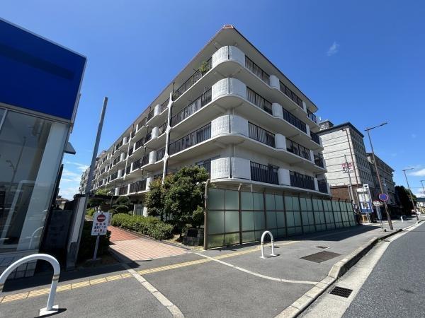 奈良市四条大路１丁目のマンション