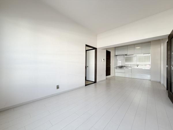 奈良市中山町西４丁目のマンション