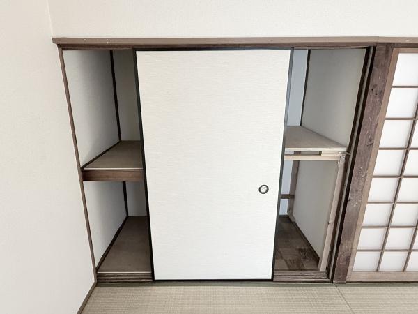 奈良市南京終町１丁目のテラスハウス