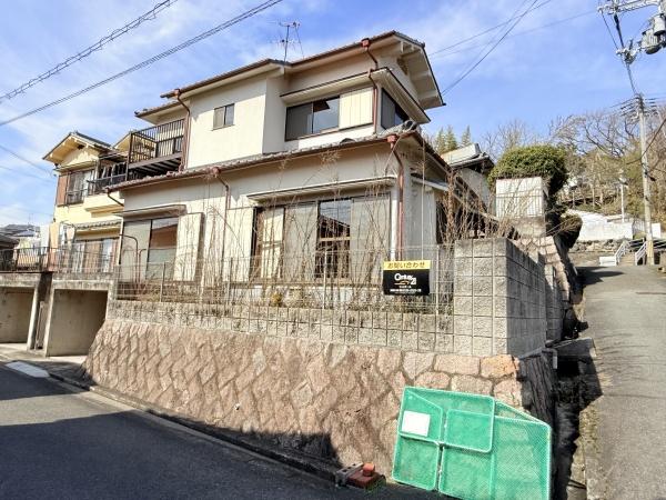奈良市あやめ池南5丁目貸家
