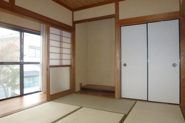 あやめ池南5丁目　貸家