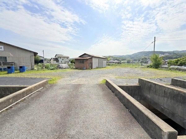 小瀬町貸倉庫