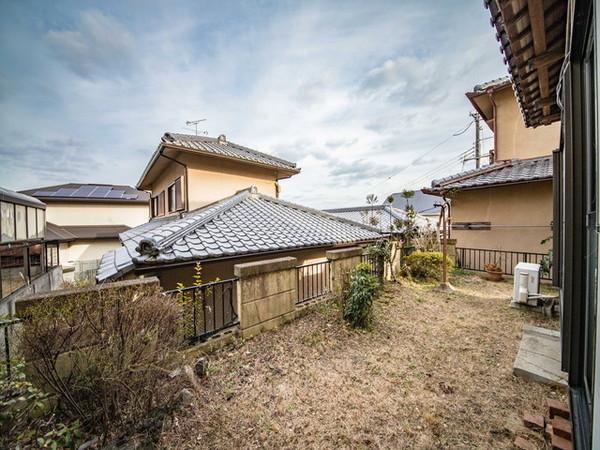 奈良市あやめ池北３丁目の貸家