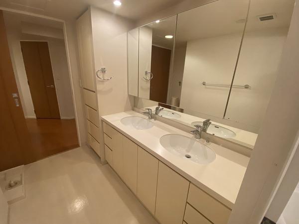 大阪市中央区農人橋１丁目のマンション