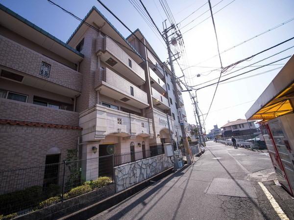 奈良市三碓１丁目のマンション