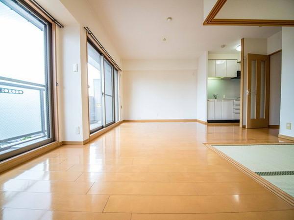 奈良市三碓１丁目のマンション