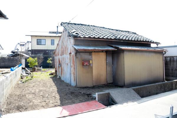 大和郡山市白土町の倉庫