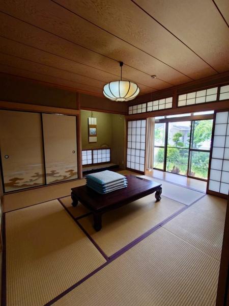 奈良市若葉台１丁目の貸家