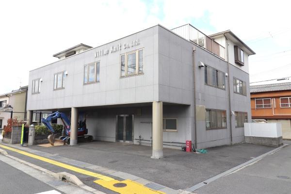橿原市木原町の店舗（建物一部）