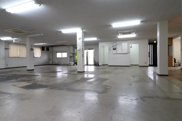 橿原市木原町～貸店舗1階～