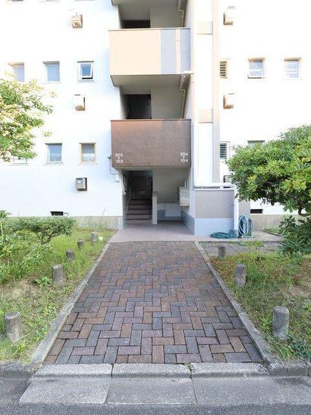 中登美団地　Ｂ棟８