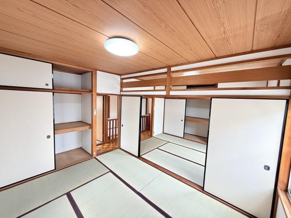 御所市栄町の貸家