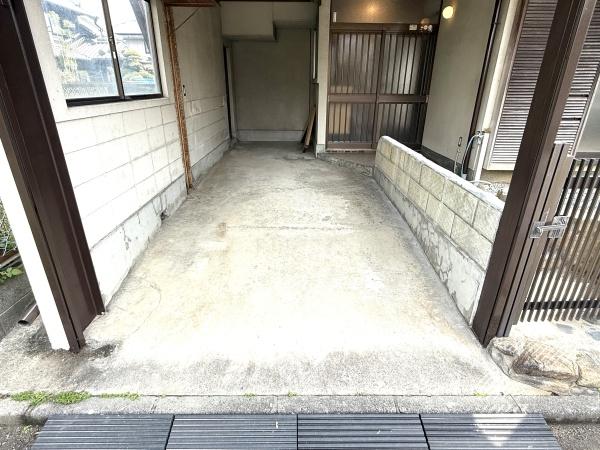 御所市栄町の貸家