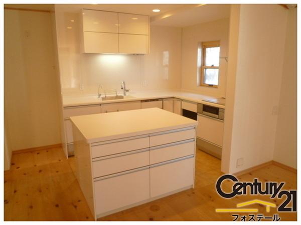 奈良市右京４丁目　貸家