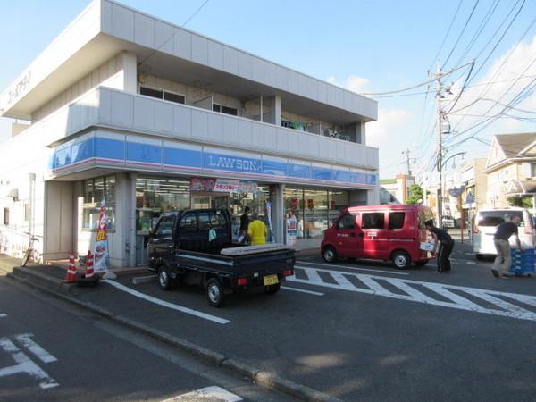 コーポソレイユ(ローソン相模台店)