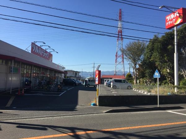 サンビレッジ磯部(ツルハドラッグ磯部店)